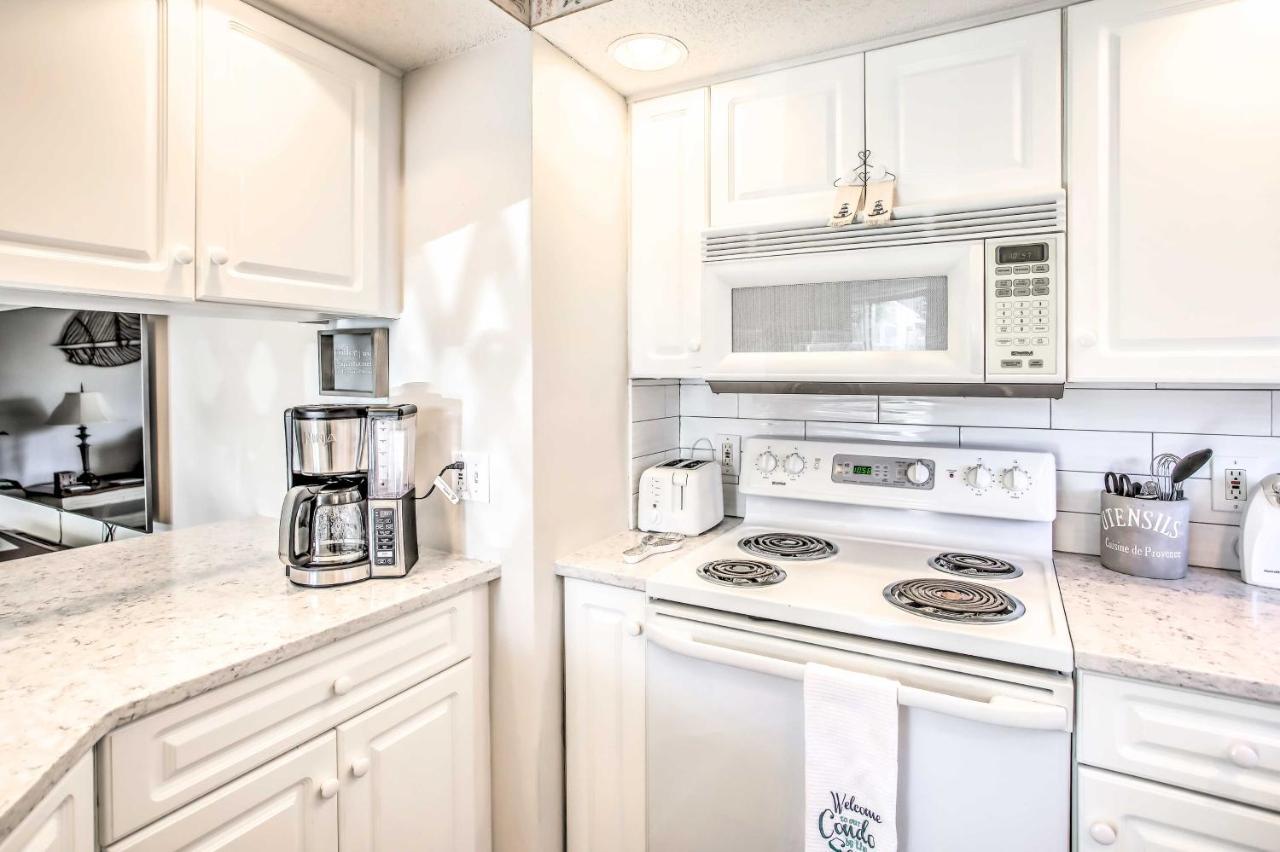 Waterfront North Myrtle Beach Condo With Pool Access Exterior photo